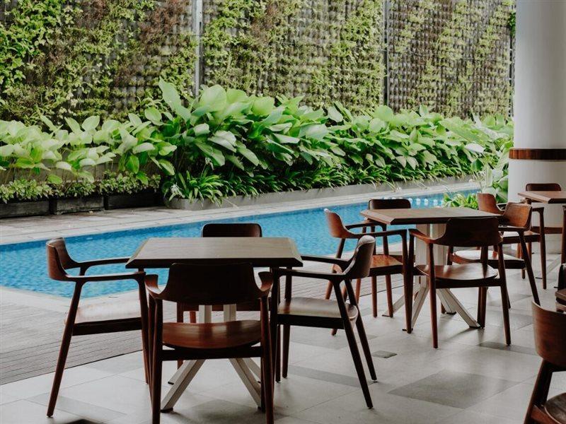 Rayz Umm Hotel Malang Exterior photo
